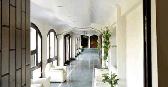 Gajraula Haveli Resort Экстерьер фото